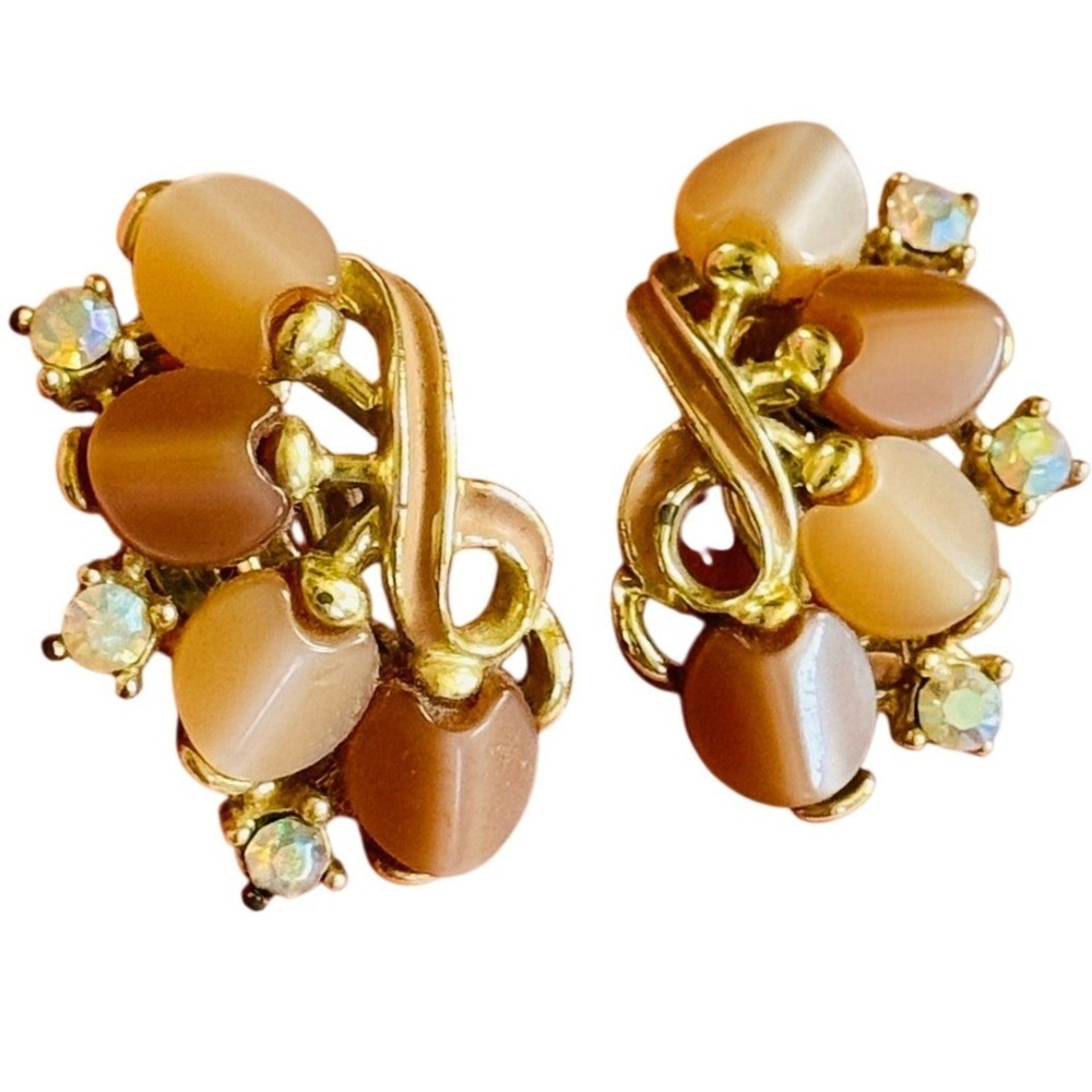 VTG 60s Aurora Borealis Crystal rhinestone‎ Earrings clip Thermoset Retro Estate